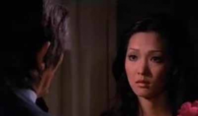 第一章　迟归女郎　深夜遇暴